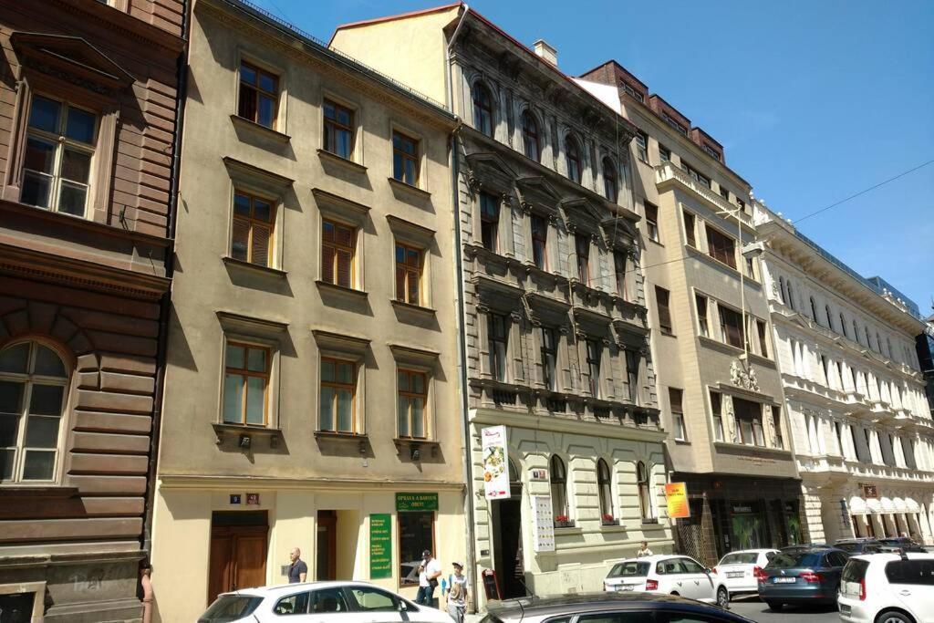 Marvelous Apartment In The Center Of Prag Exterior foto