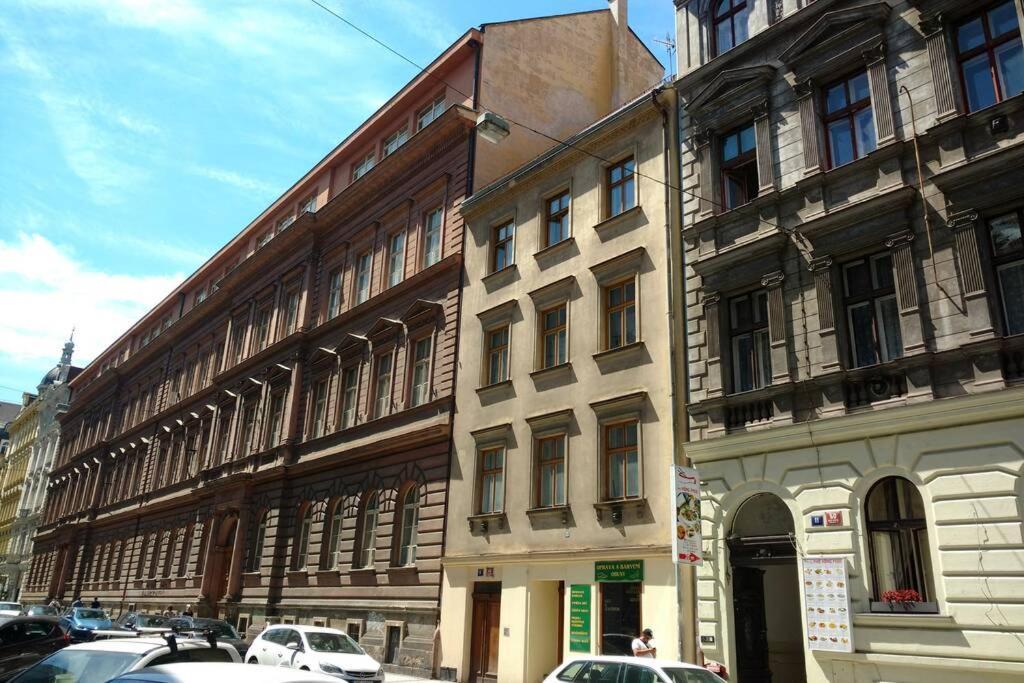 Marvelous Apartment In The Center Of Prag Exterior foto